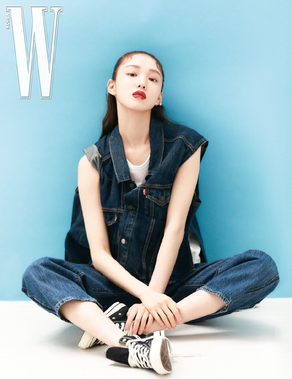 高清韩国女演员模特李圣经HarpersBazaar杂志写真图片图片