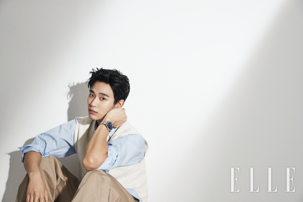 高清北道清州男星金秀贤ELLEKorea四月刊封面写真图片