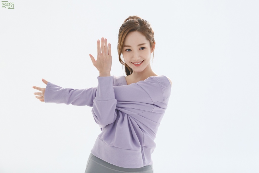 高清首尔特别美女朴敏英知性迷人简约风写真图片图片