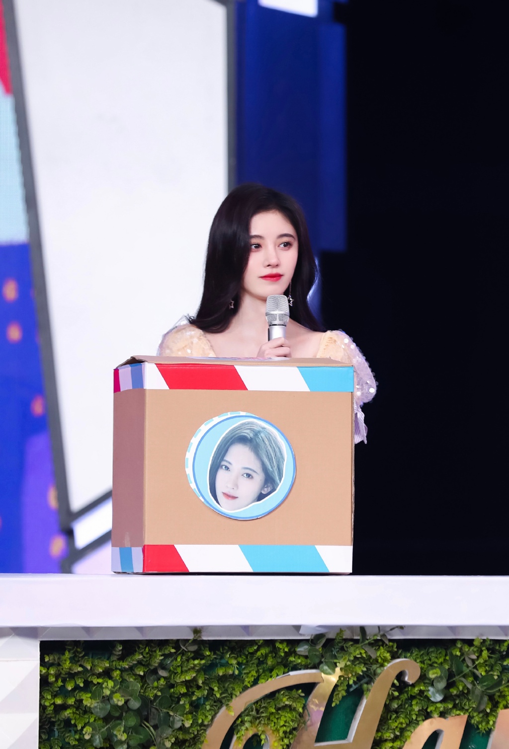 高清综艺杨洋快乐大本营图片图片