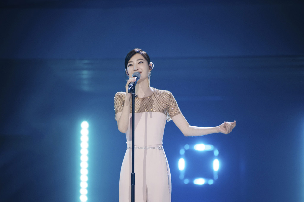 王丽坤性感优雅活动图片图片