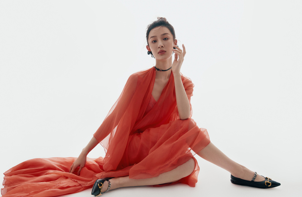 中国大陆北京女演员孙佳雨荣耀手机广告大片写真图片图片