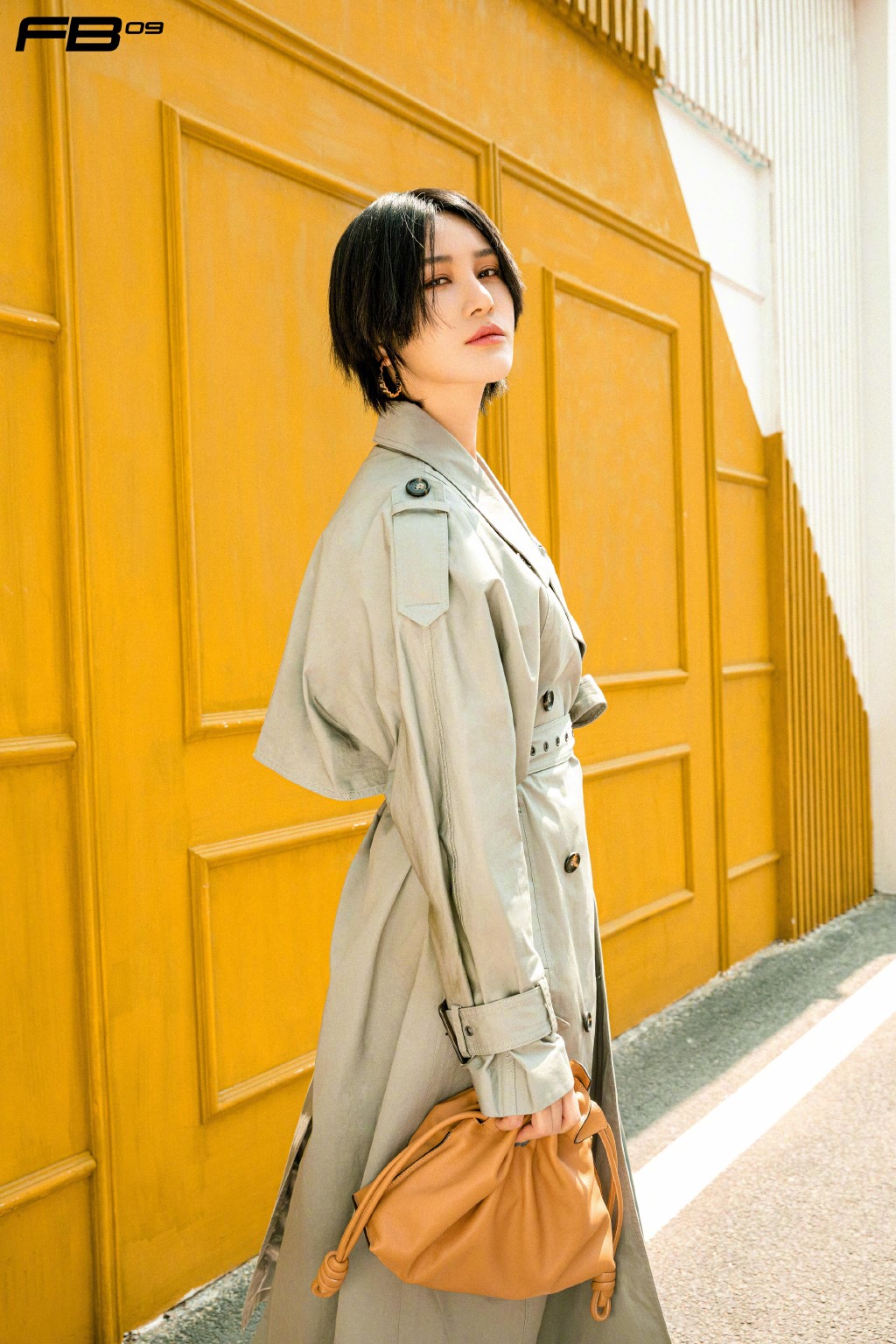 高清上海美女尚雯婕回归歌手气质性感照片图片