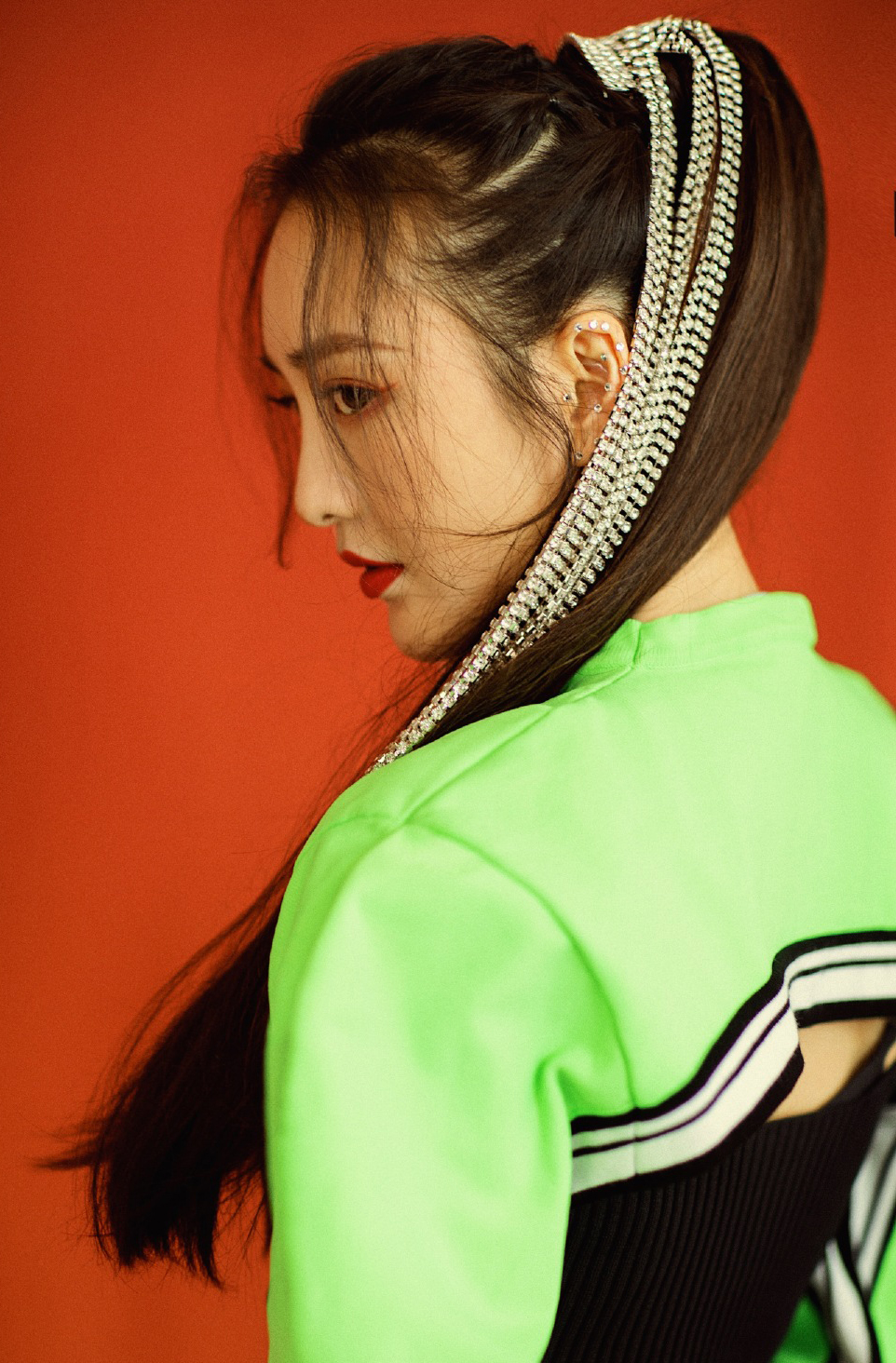 林允性感露脐装清爽写真图片图片