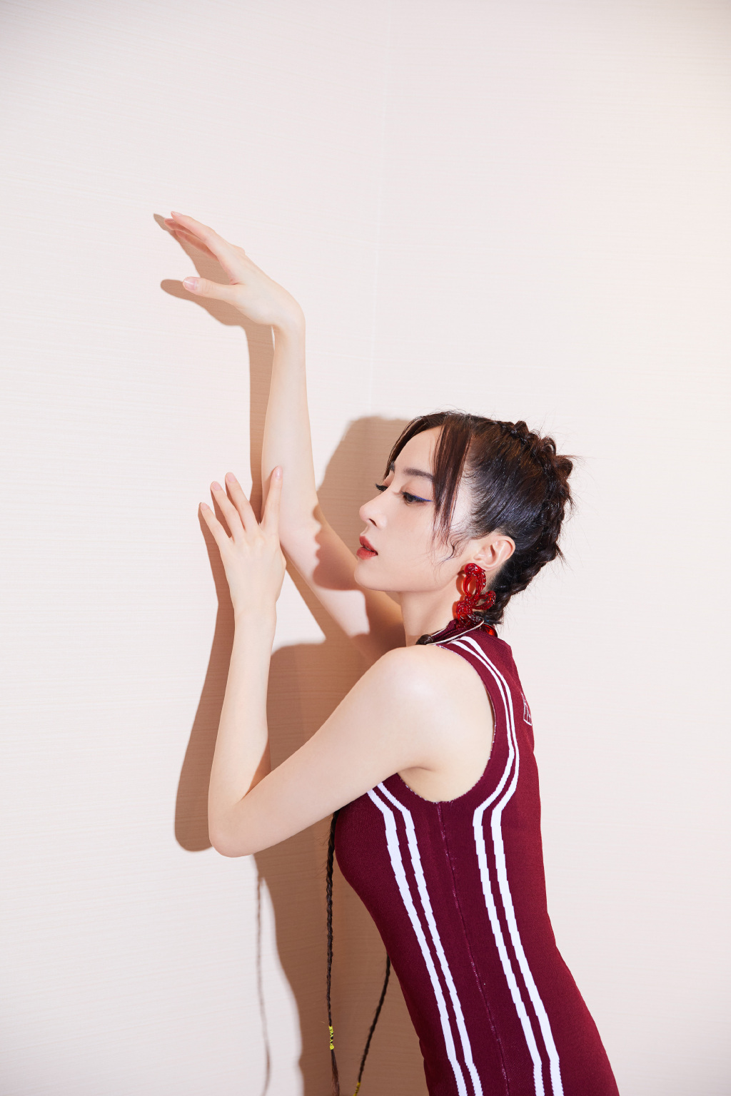 胡冰卿冰蓝系活泼明朗写真图片图片
