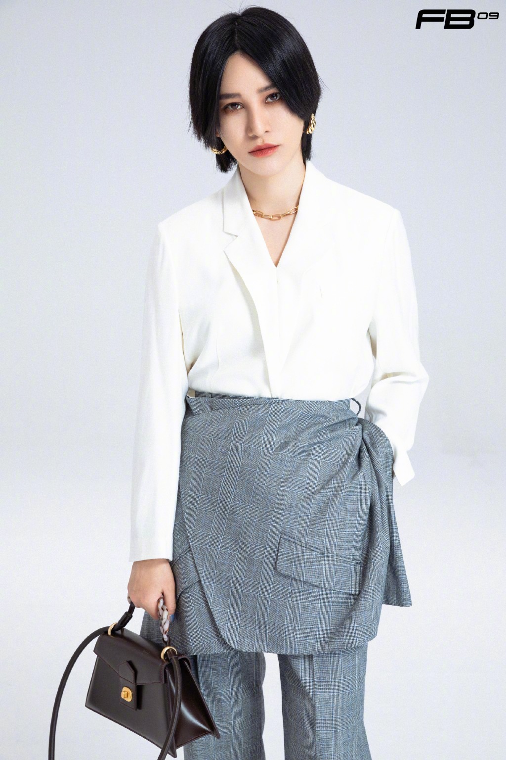 高清上海美女尚雯婕回归歌手气质性感照片图片