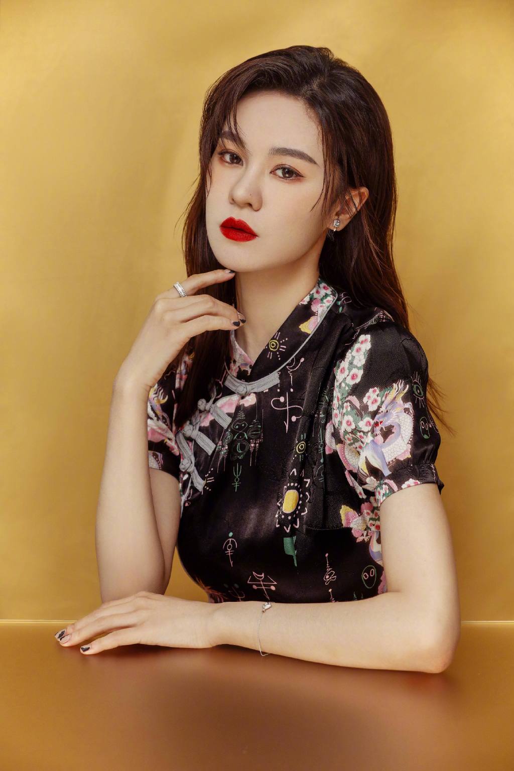 高清四川省成都市美女郁可唯粉色仙气写真图片图片