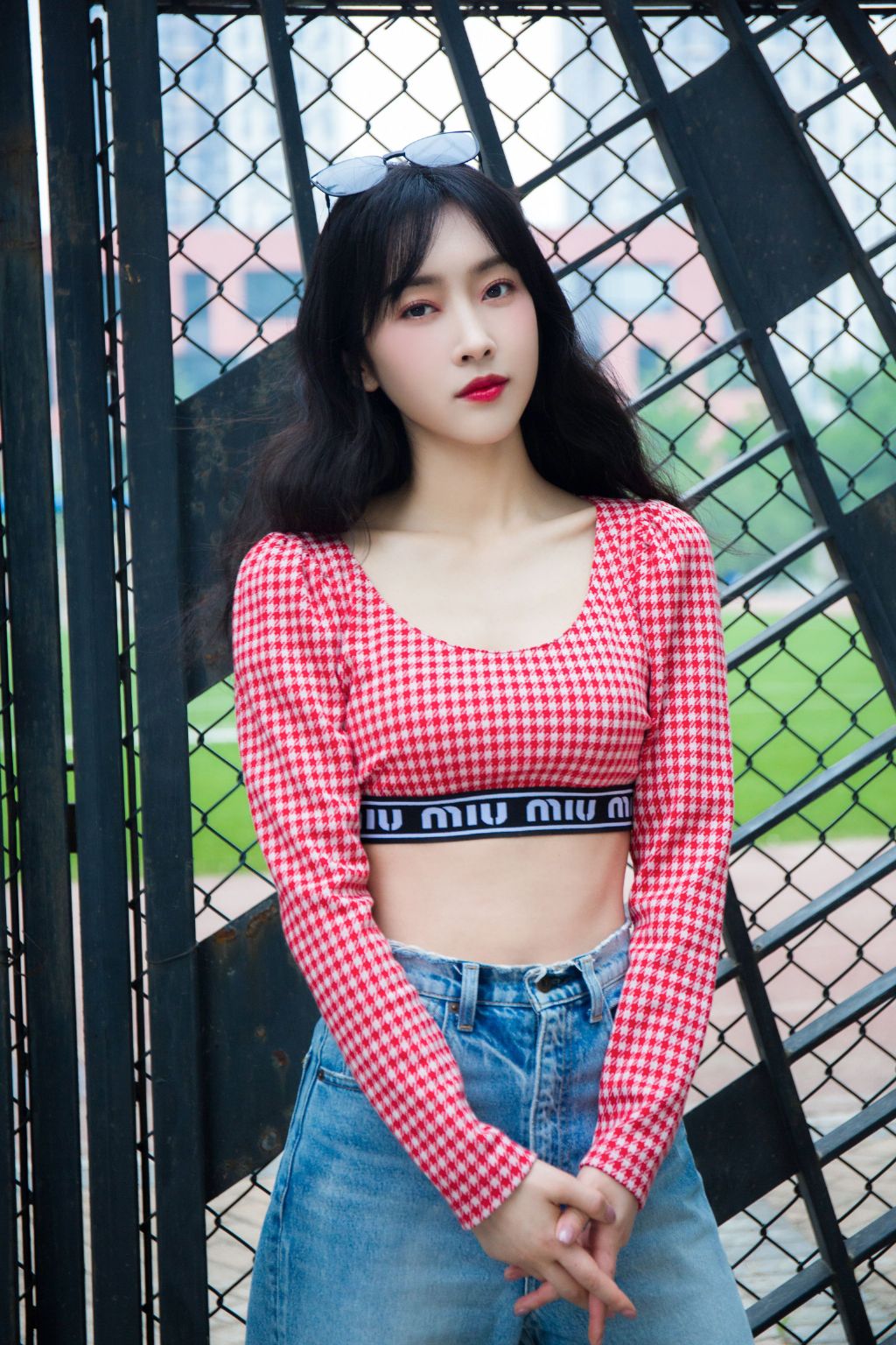 张天爱性感露脐装写真图片图片