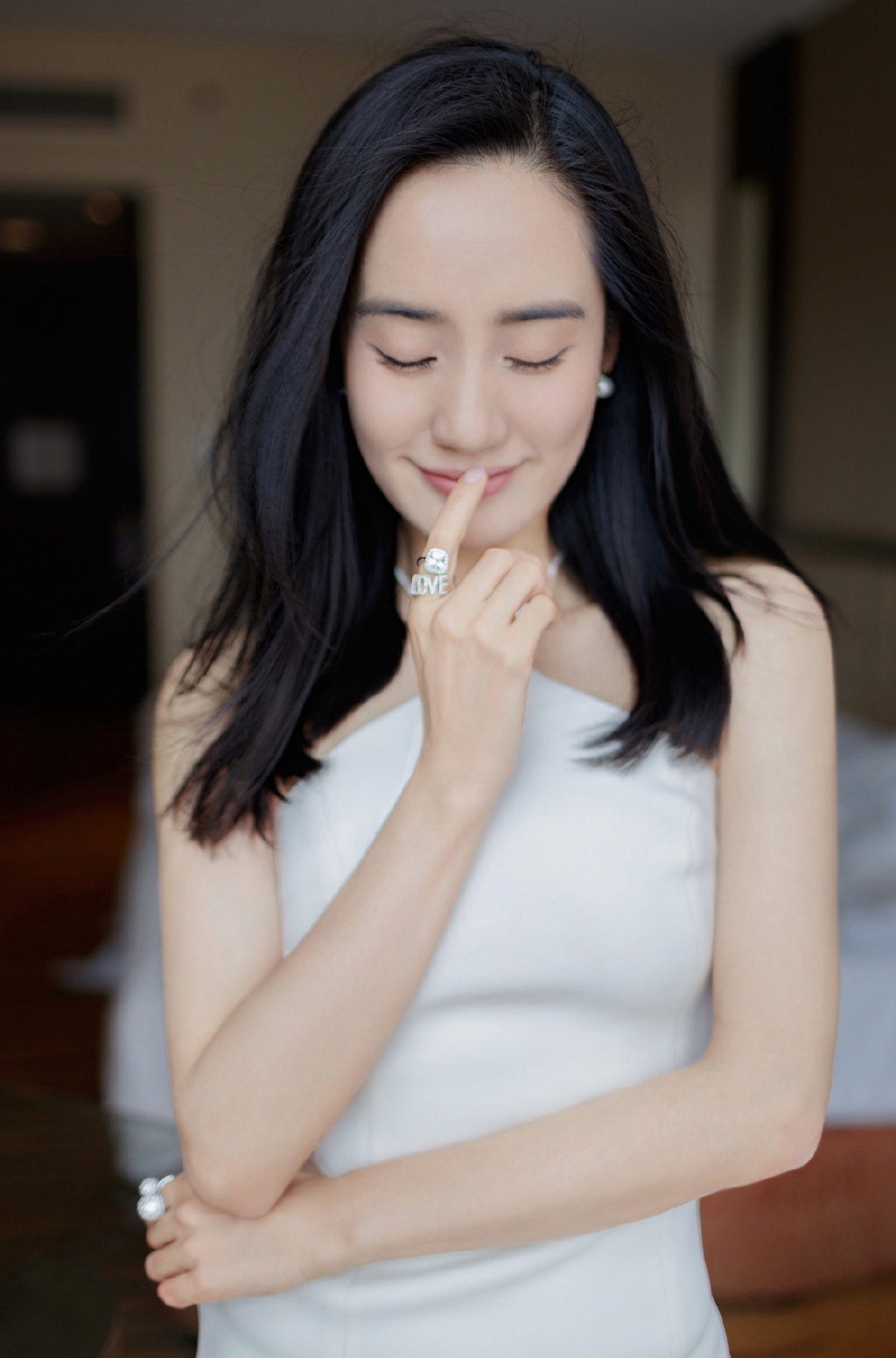 高清中国内地新生代功夫女明显王智素雅清新街拍写真图片王智图片图片