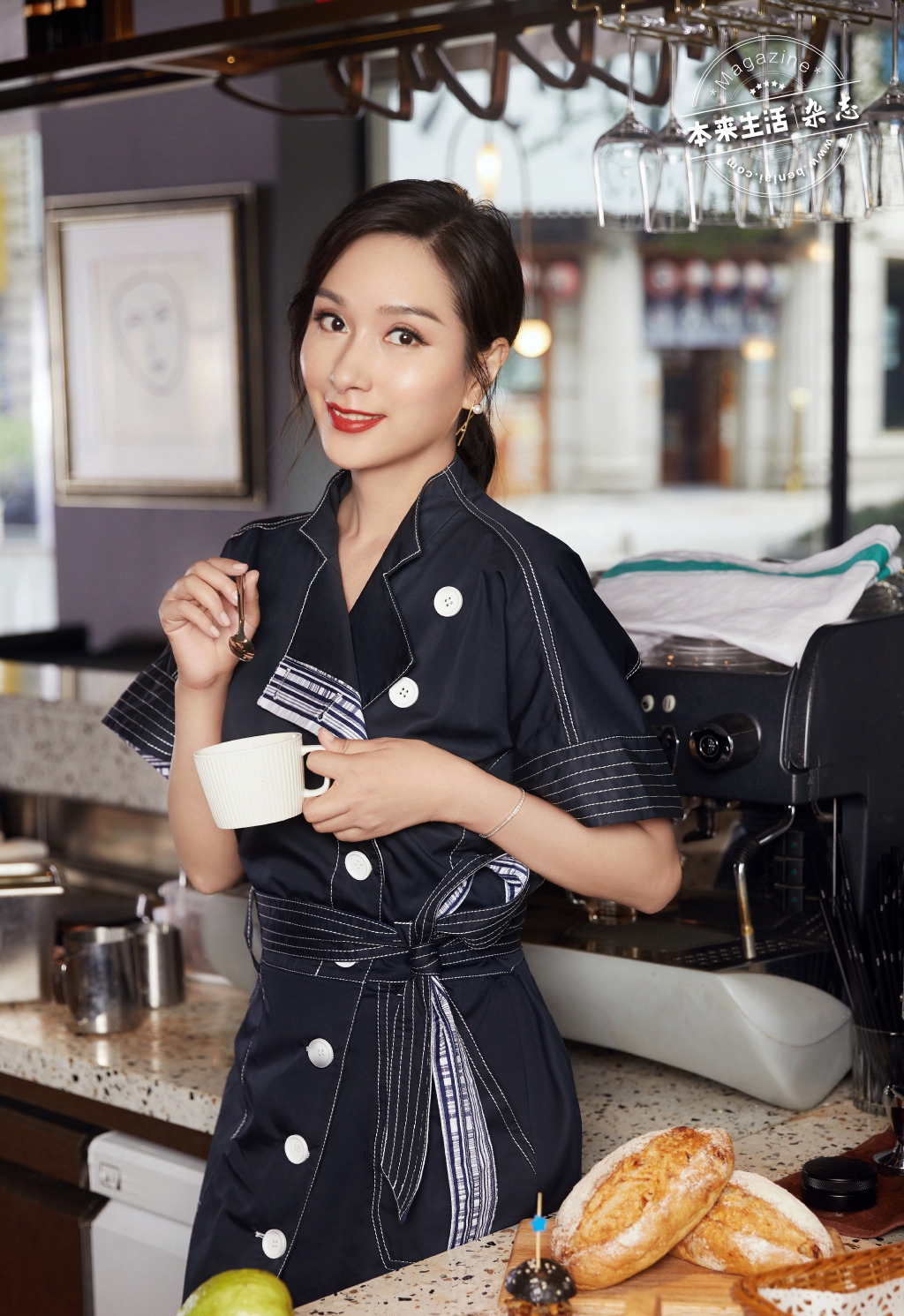 华语影视上海女演员冻龄女神性感大长腿写真图片 华语影视上海女演员冻龄女神性感大长腿写真图片