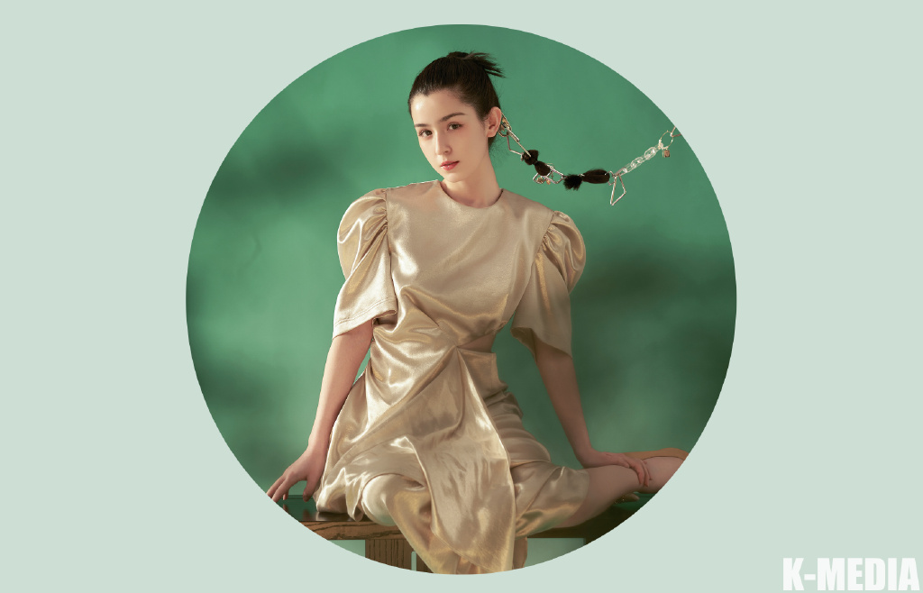 中国内地演员哈妮克孜星星纱裙性感写真图片图片