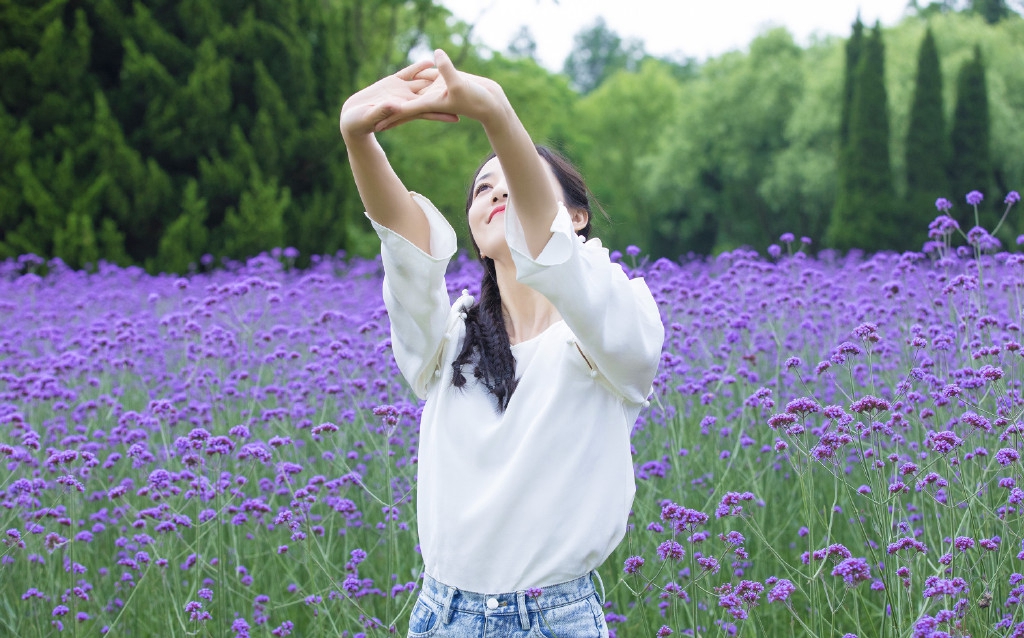 中国大陆江苏省苏州知名女演员韩雪高贵优雅活动写真图片图片