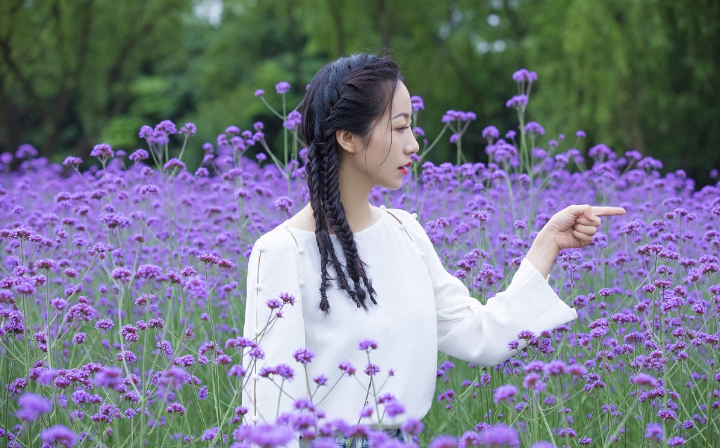 中国大陆江苏省苏州知名女演员韩雪高贵优雅活动写真图片图片