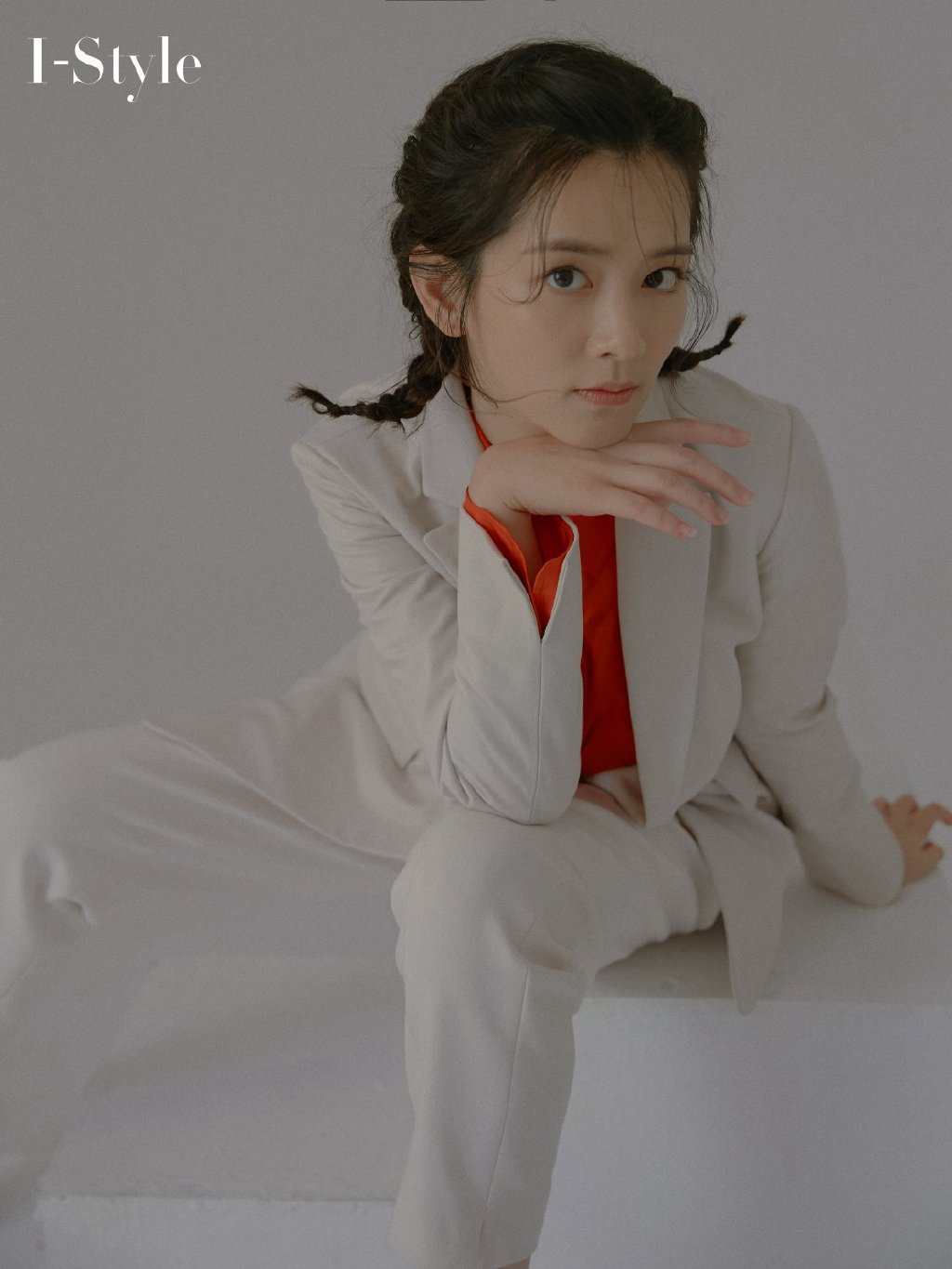 中国内地吉林长春男演员陈昊宇甜美英伦风写真图片图片