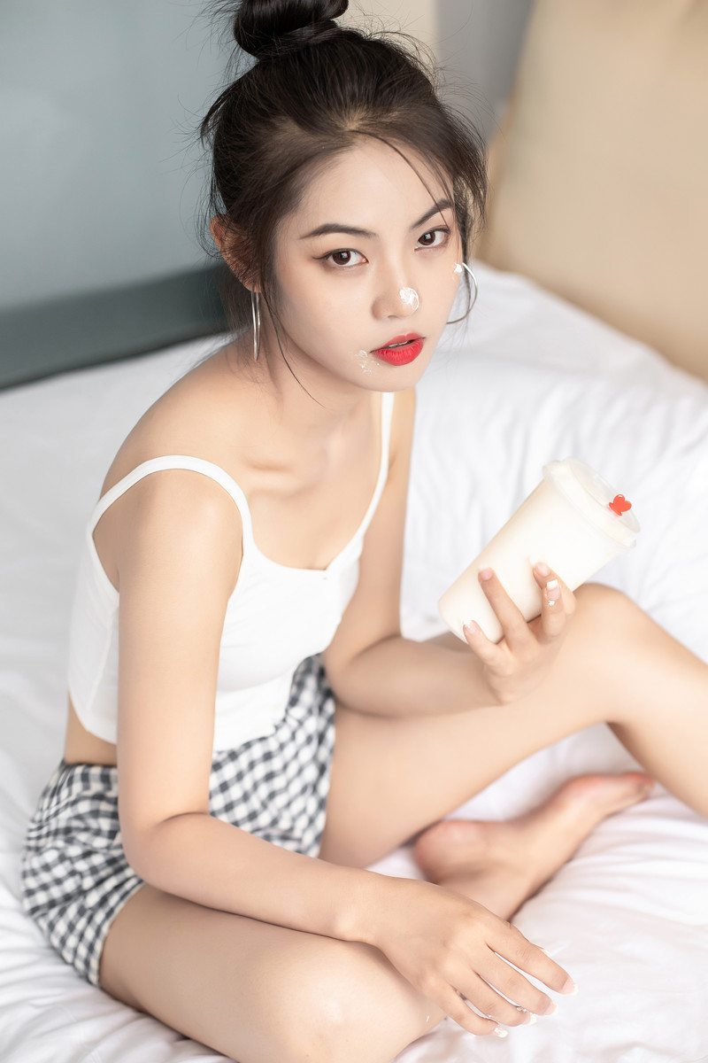 小蛮腰图片