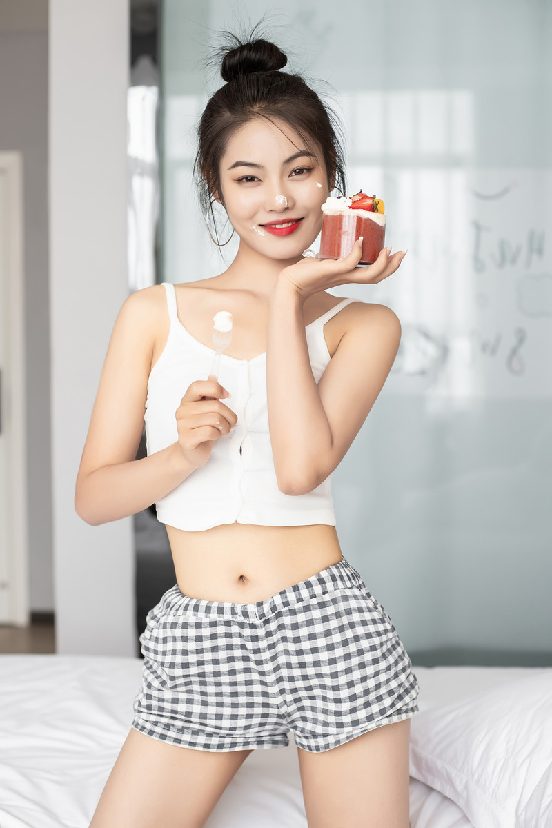 小蛮腰图片