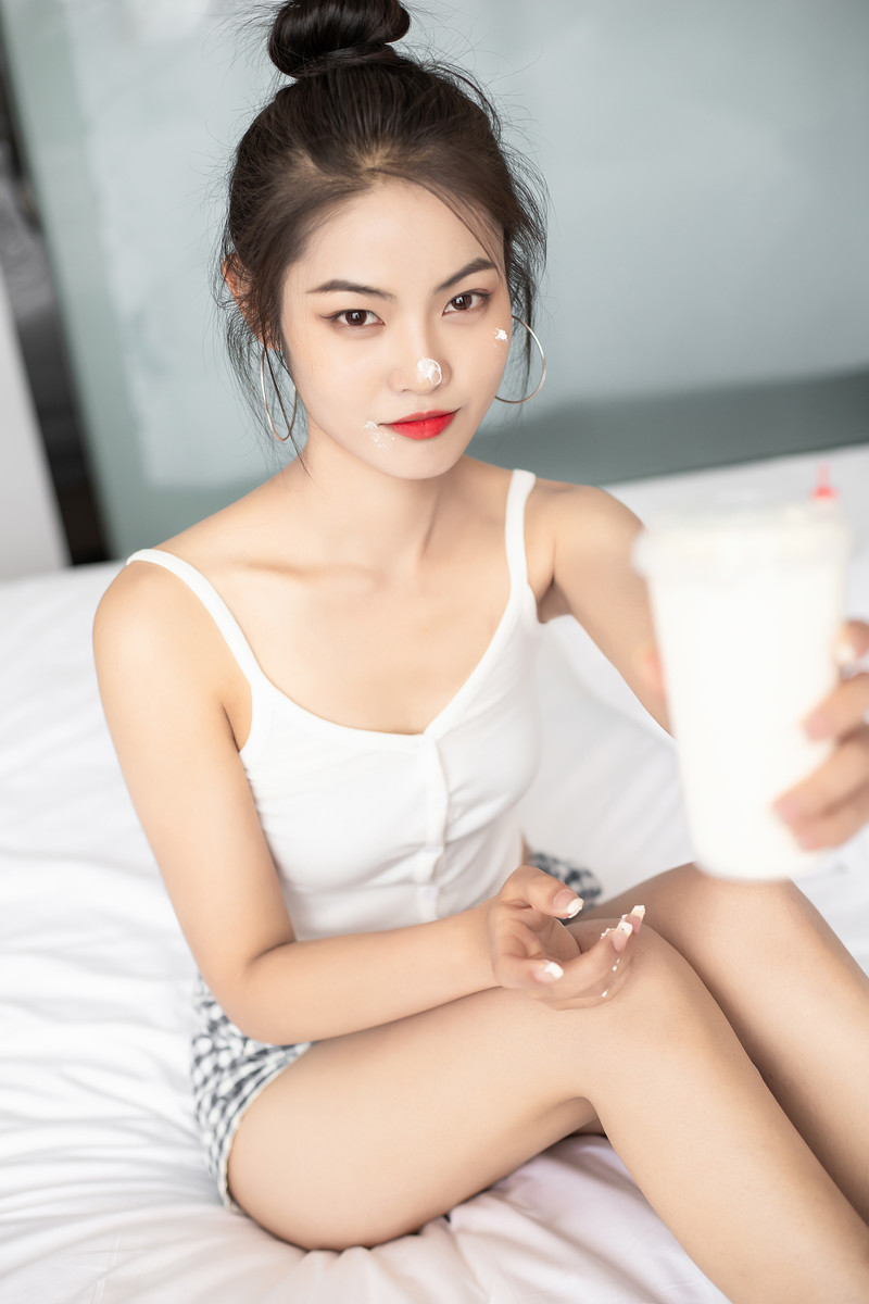 小蛮腰图片