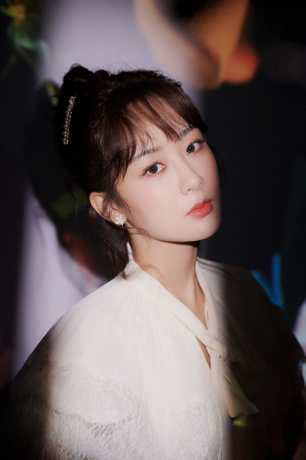 高清中国内地影视北京女演员杨紫夏日活力私服照图片图片