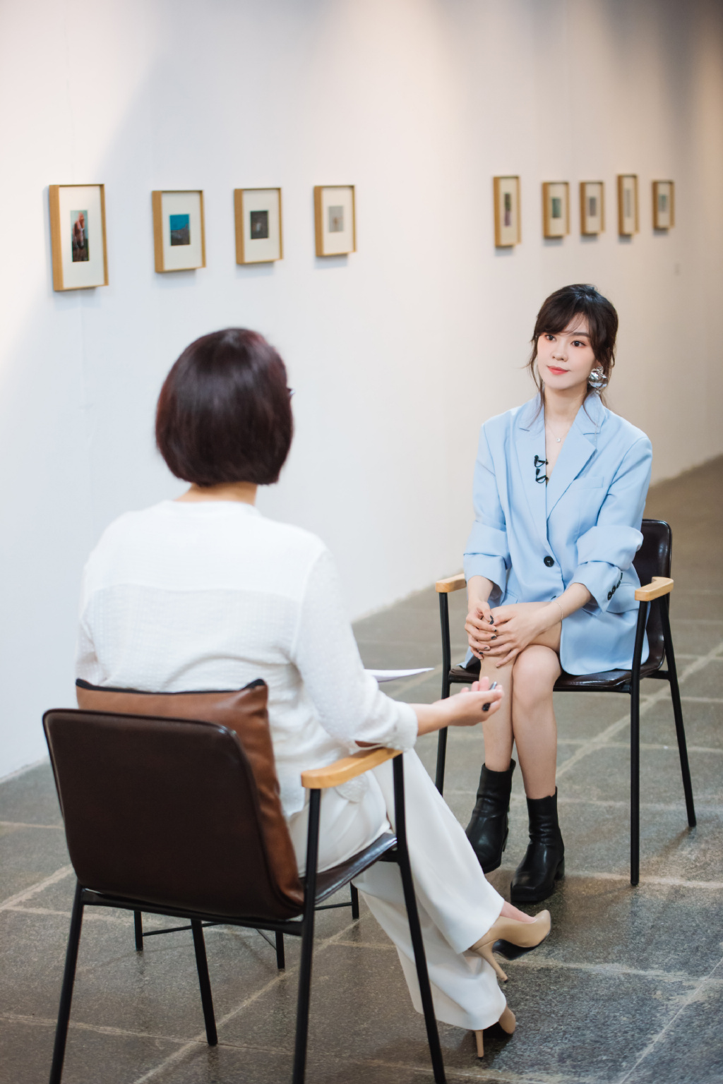 高清四川省成都市美女郁可唯优雅随性写真图片图片