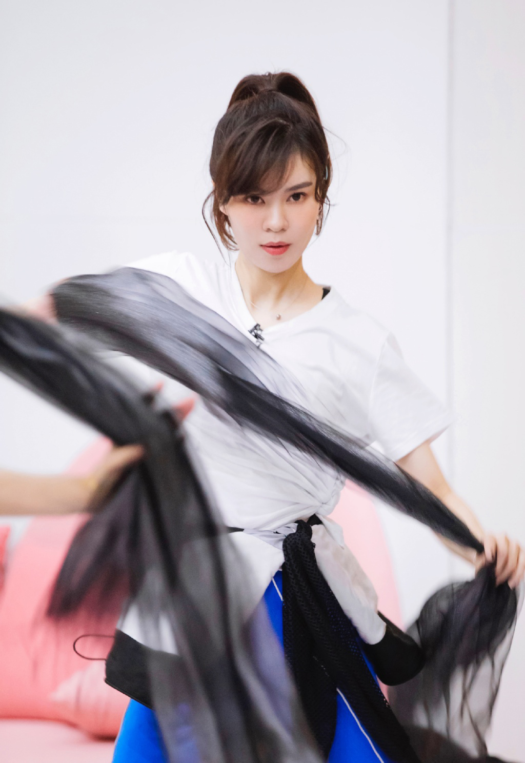 高清四川省成都市美女郁可唯优雅随性写真图片图片