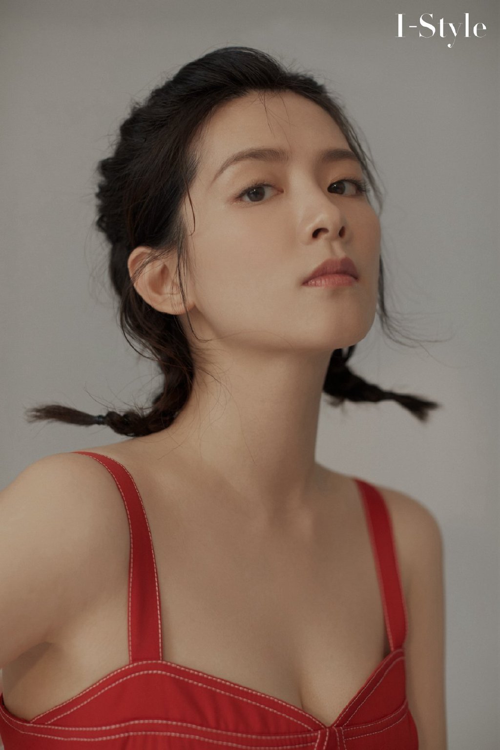 中国内地吉林长春男演员陈昊宇甜美英伦风写真图片图片