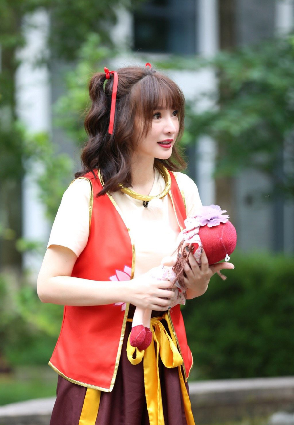 中国内地湖南衡阳女演员柳岩写真电脑桌面壁纸之网络美女图片