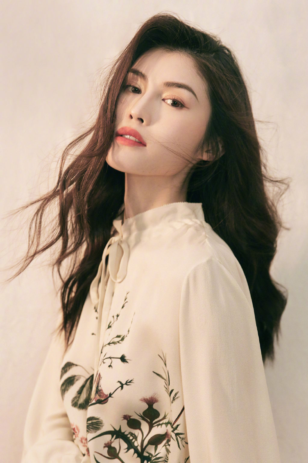 高清温州美女何穗优雅迷人时尚写真图片图片