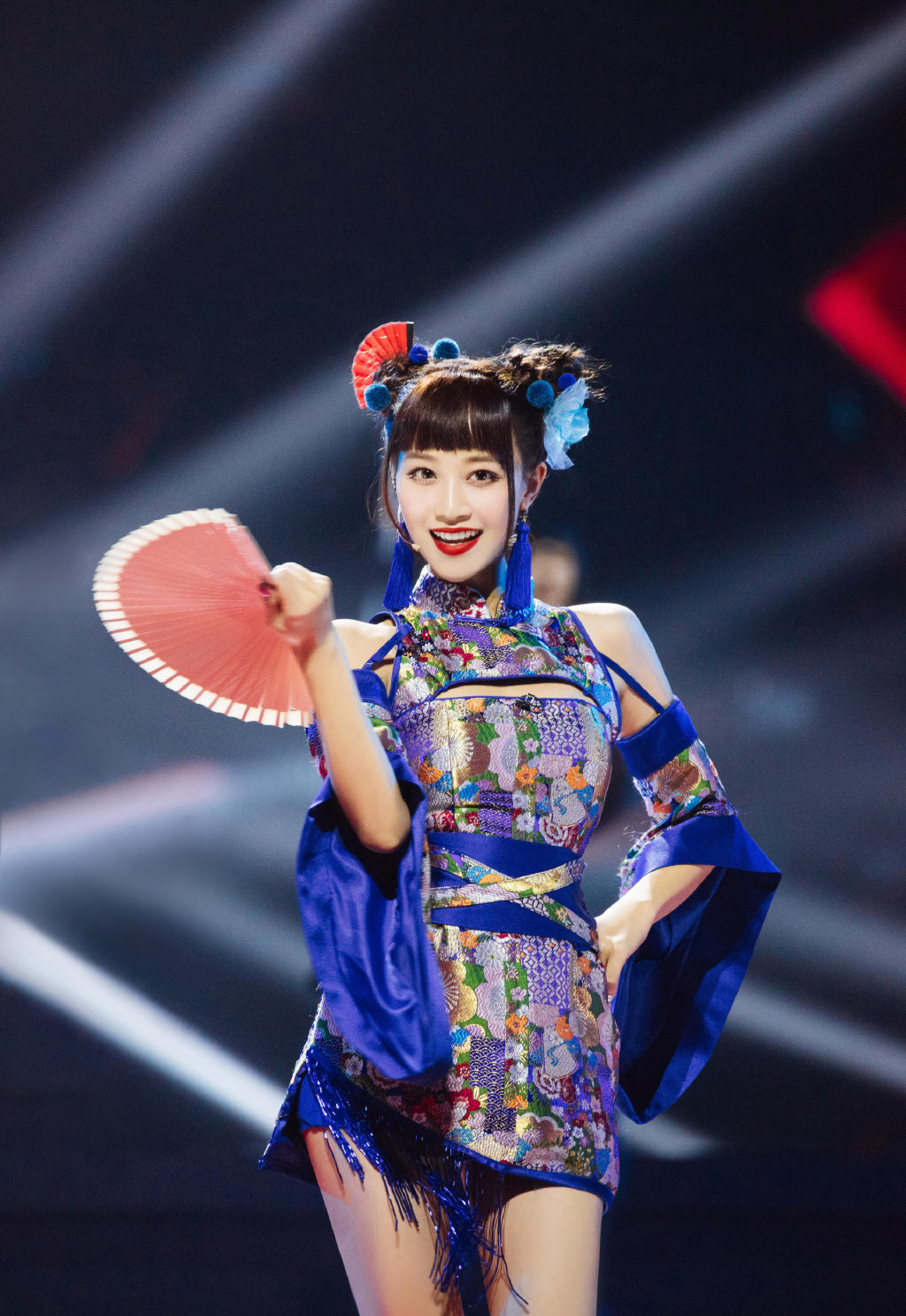 高清中国内地影视上海女演员蓝盈莹最新个性养眼时尚写真图片图片