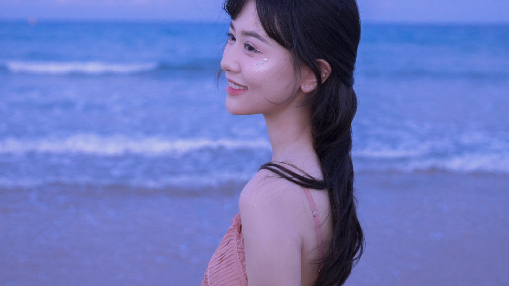 高清山东青岛美女李莎旻子星空裙唯美写真图片图片