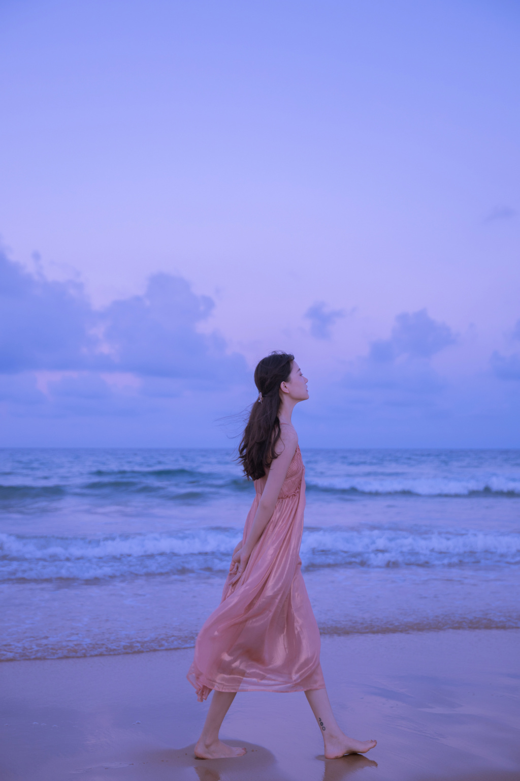 高清山东青岛美女李莎旻子星空裙唯美写真图片图片