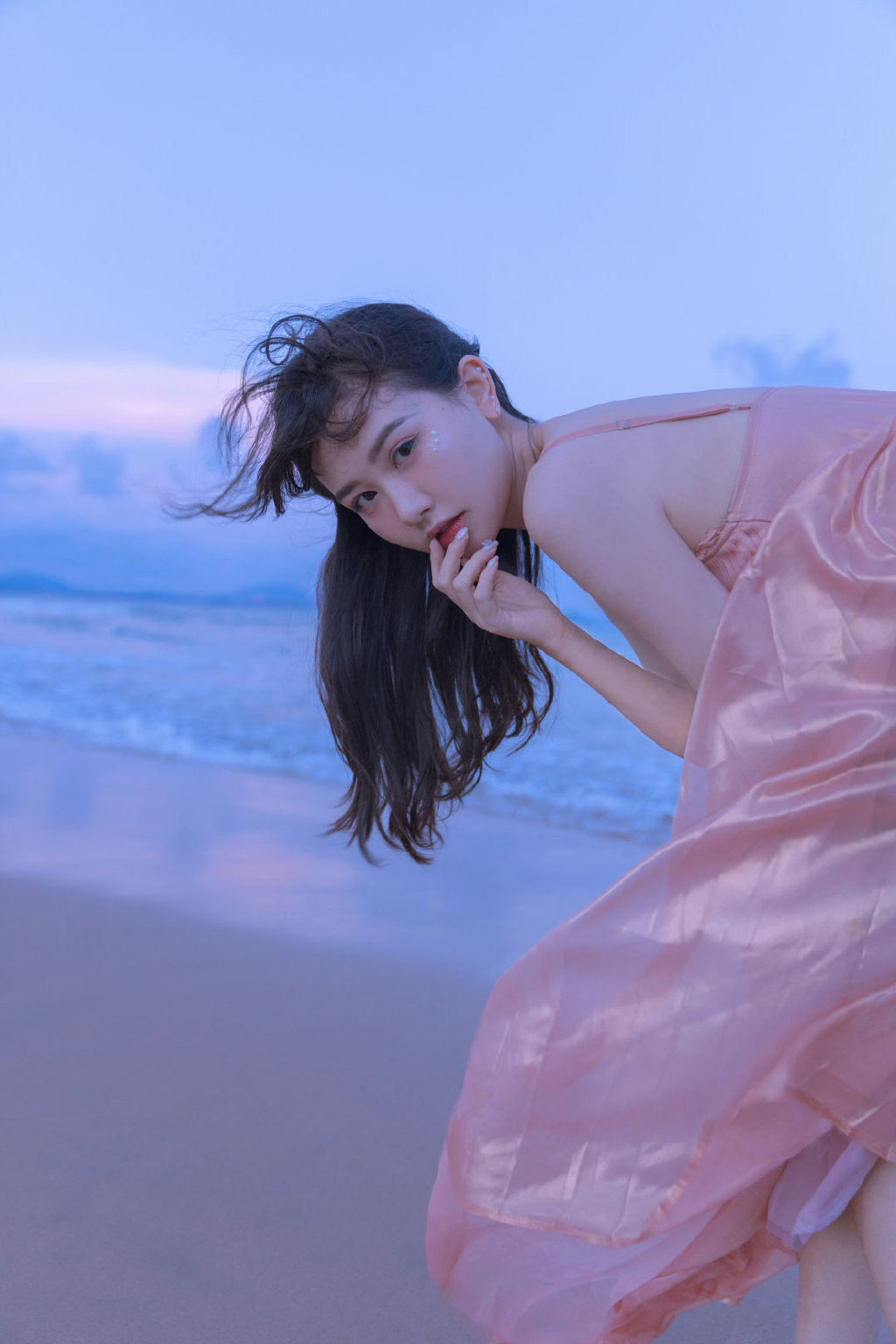 高清山东青岛美女李莎旻子星空裙唯美写真图片图片