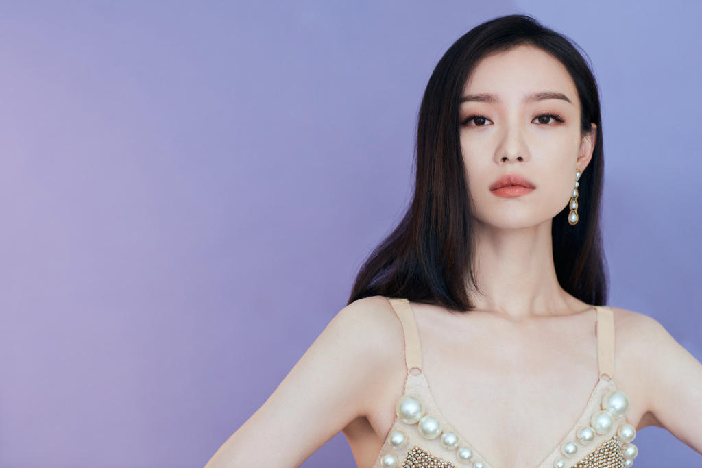 中国内地江苏南京女演员倪妮性感女人味写真图片图片