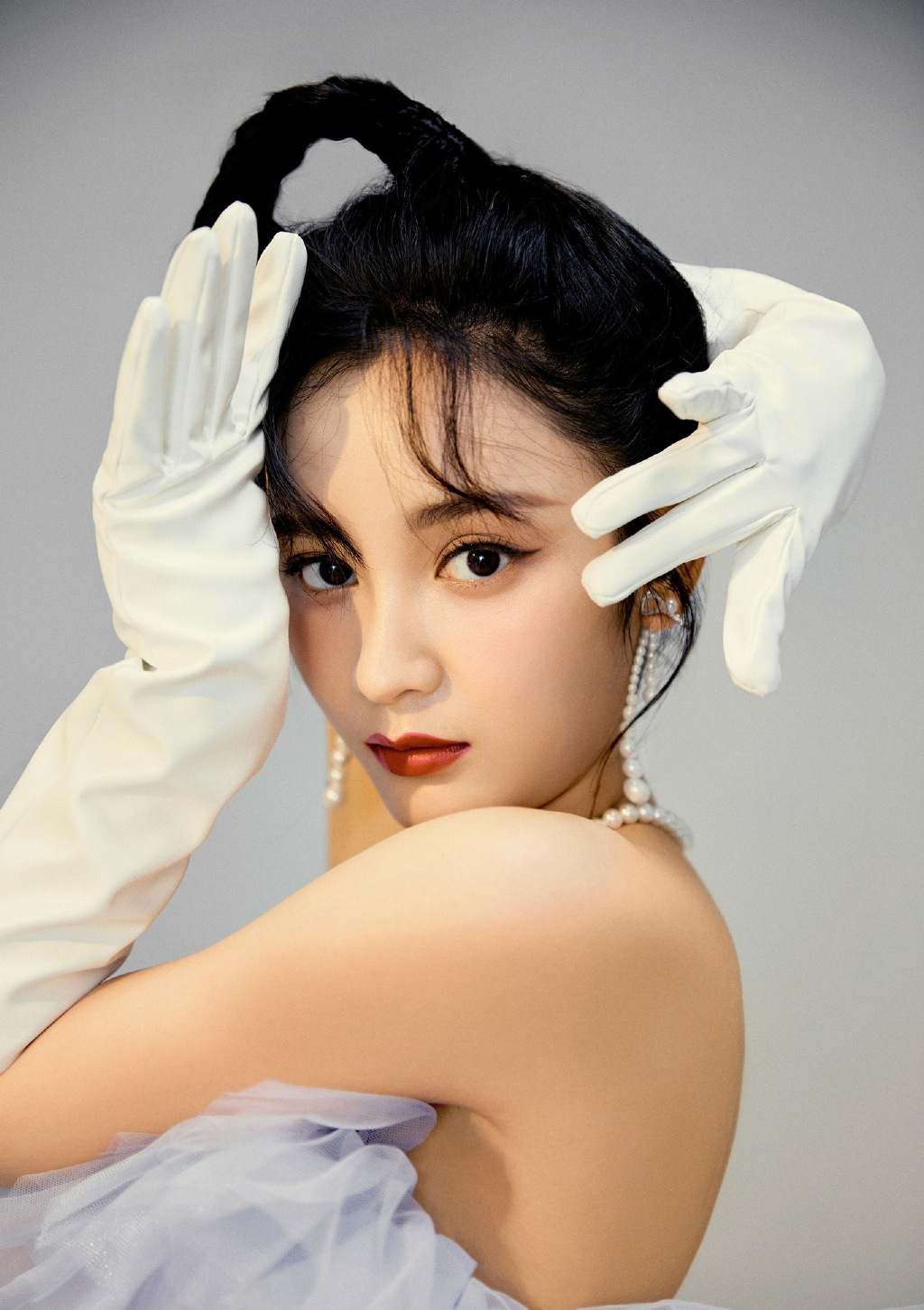 中国内地女演员王一菲美女114bb复古摩登写真图片图片