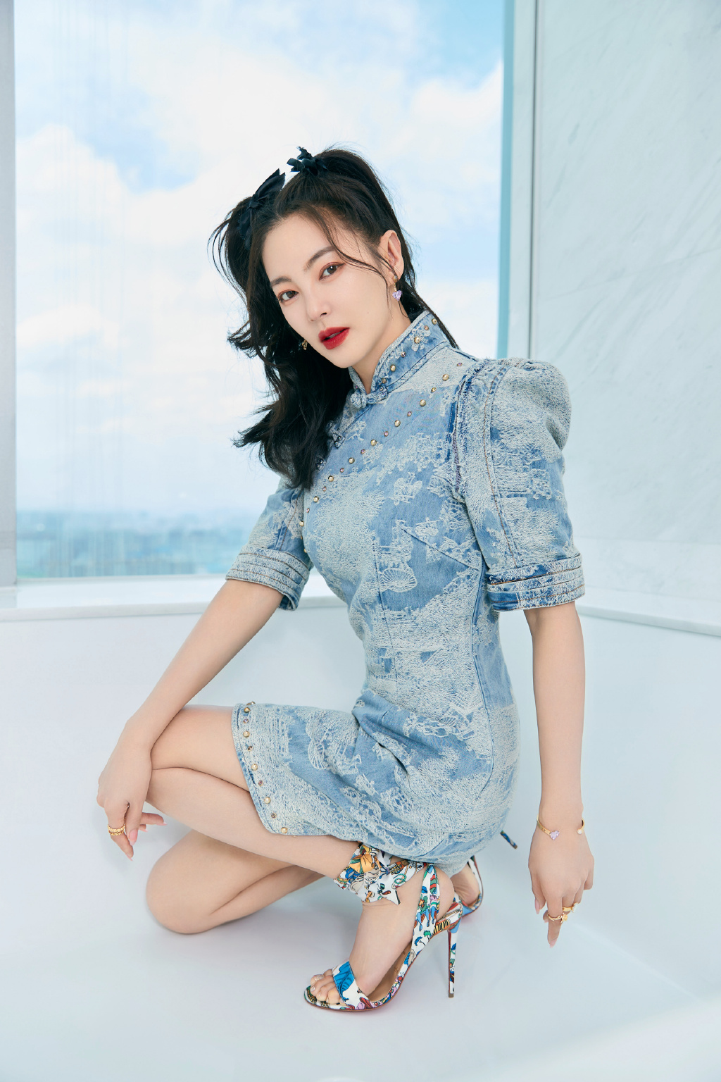 高清内地山东德州女演员性感熟女明星张雨绮写真图片下载图片