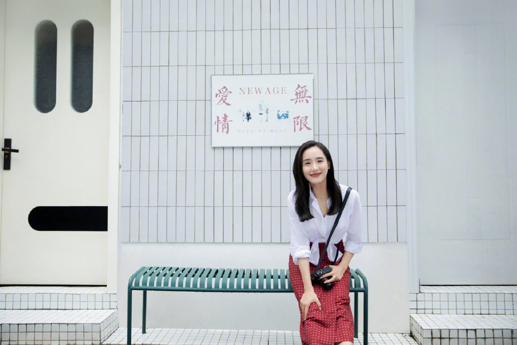 高清中国内地新生代功夫女明显王智素雅清新街拍写真图片王智图片图片