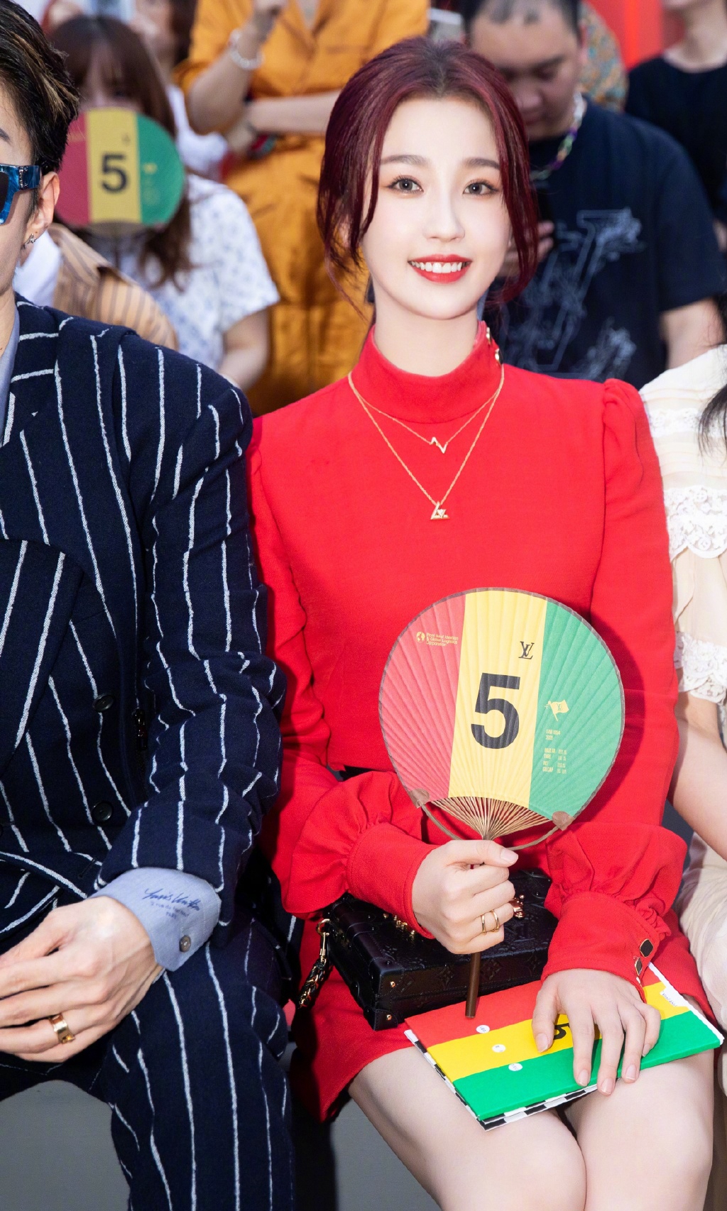 高清中国内地美女虞书欣甜美运动风写真图片图片
