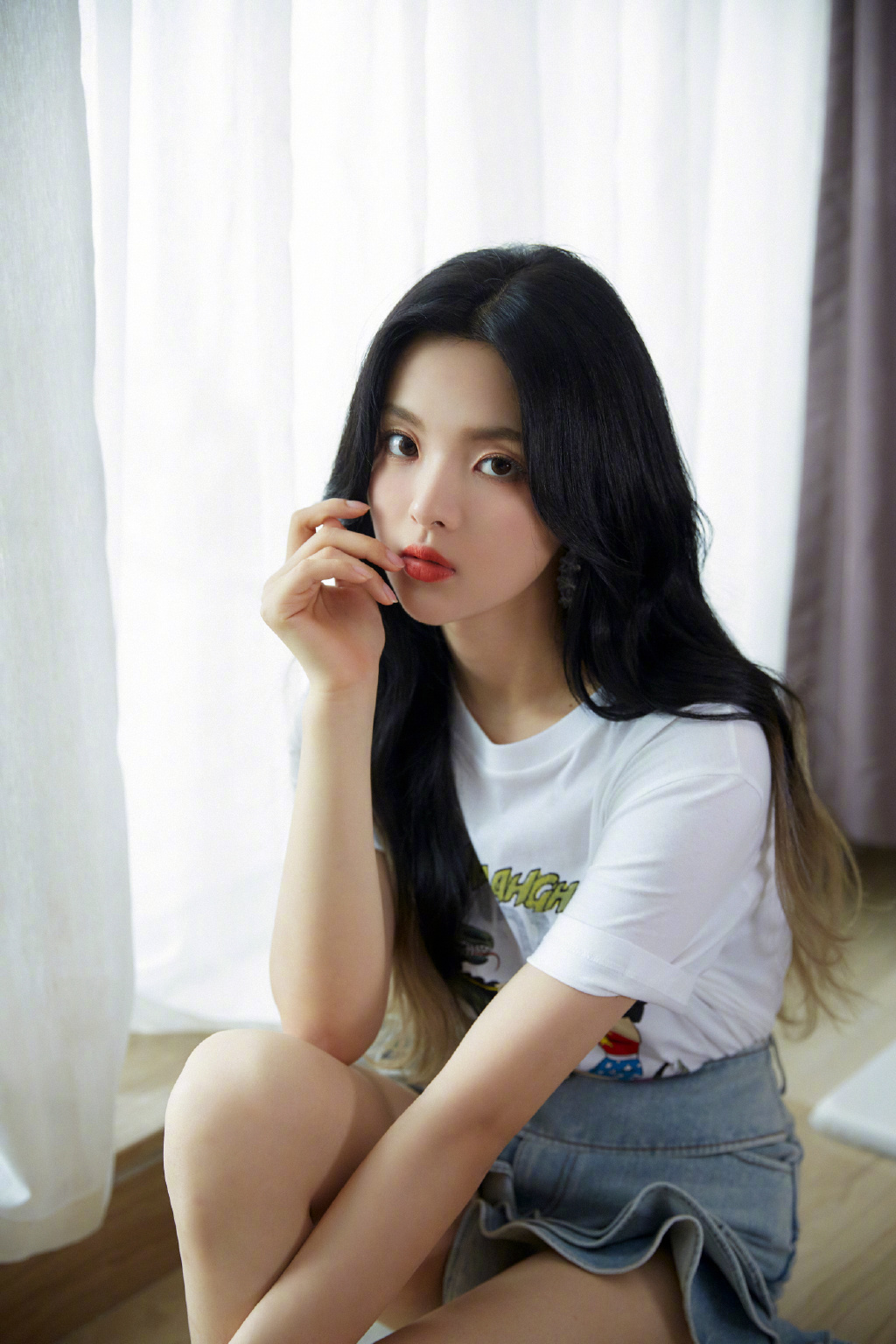 杨超越图片