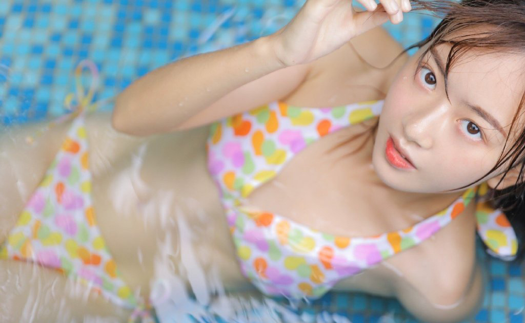 极品韩国嫩模写真性感火辣肉弹诱惑美女图图片