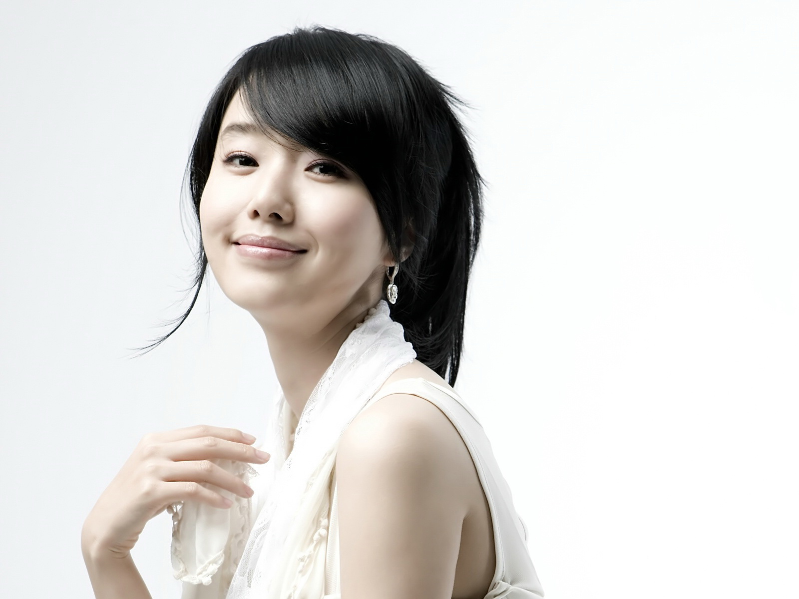 高清电脑pc端范冰冰高清桌面壁纸之美丽婚纱图片