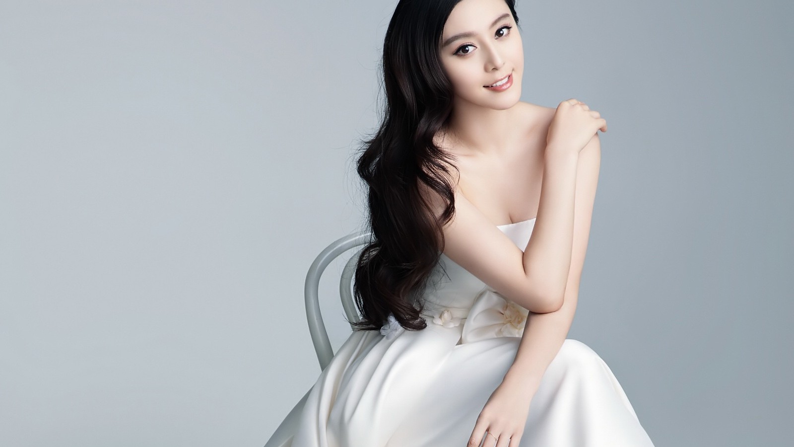高清电脑pc端范冰冰高清桌面壁纸之美丽婚纱图片