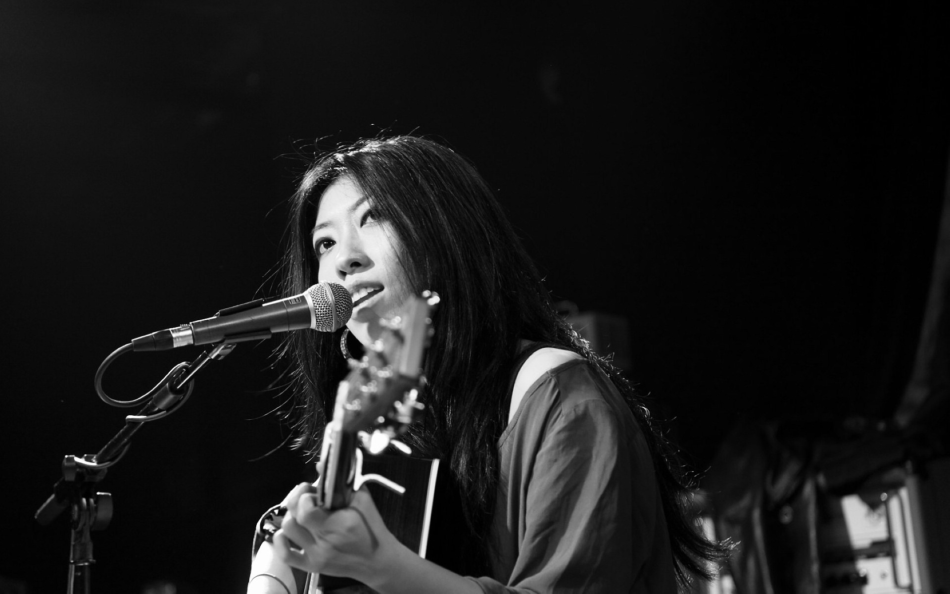 高清黑龙江省哈尔滨曲美女邓家佳曲婉婷助阵饥饿游戏2北京首映礼图片