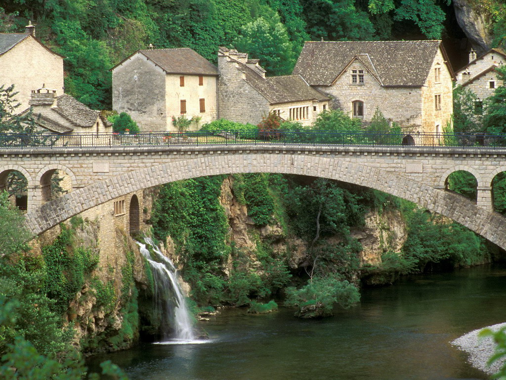 人气小花乔欣欧美风时尚大片图片