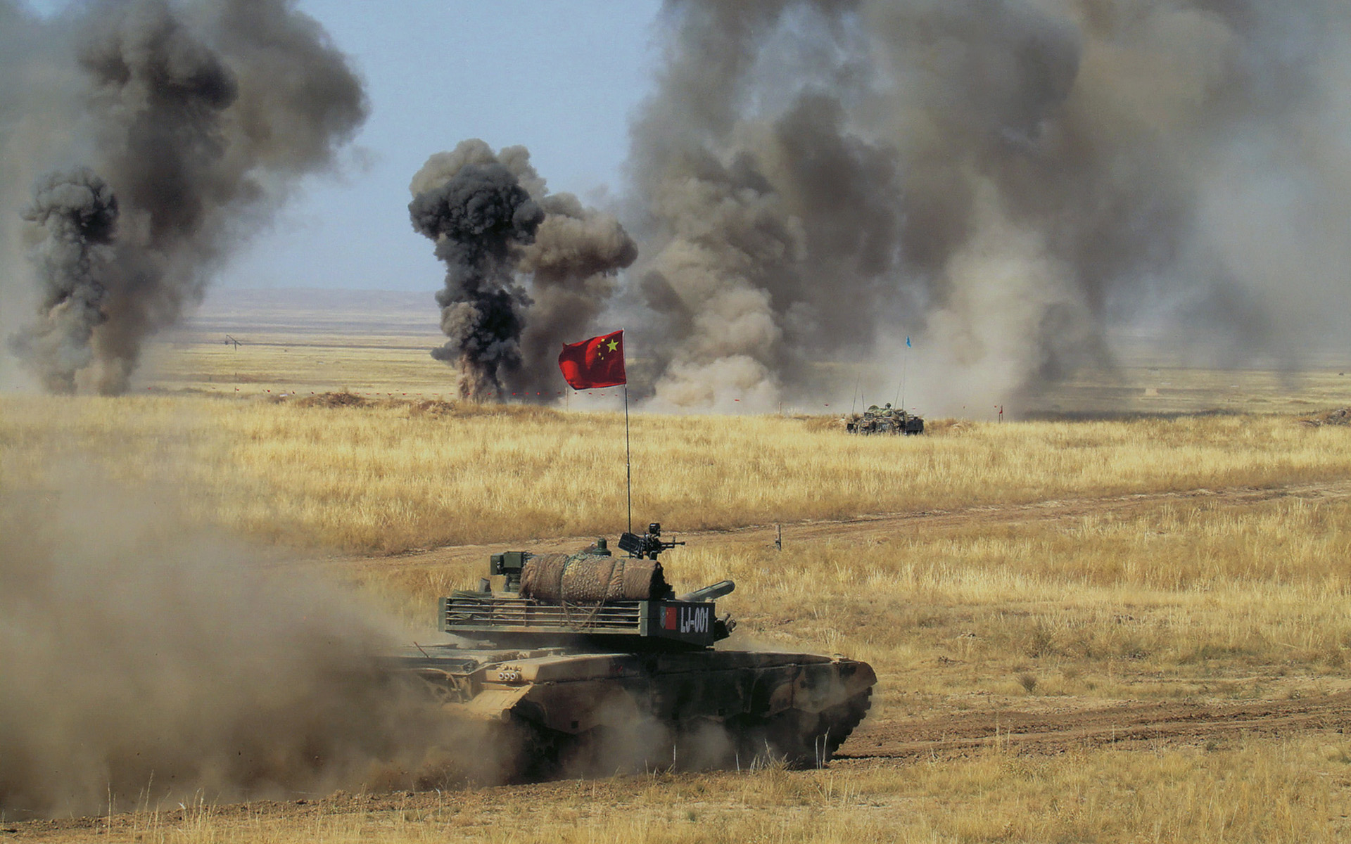 T-90主战坦克重火力高清桌面壁纸图片