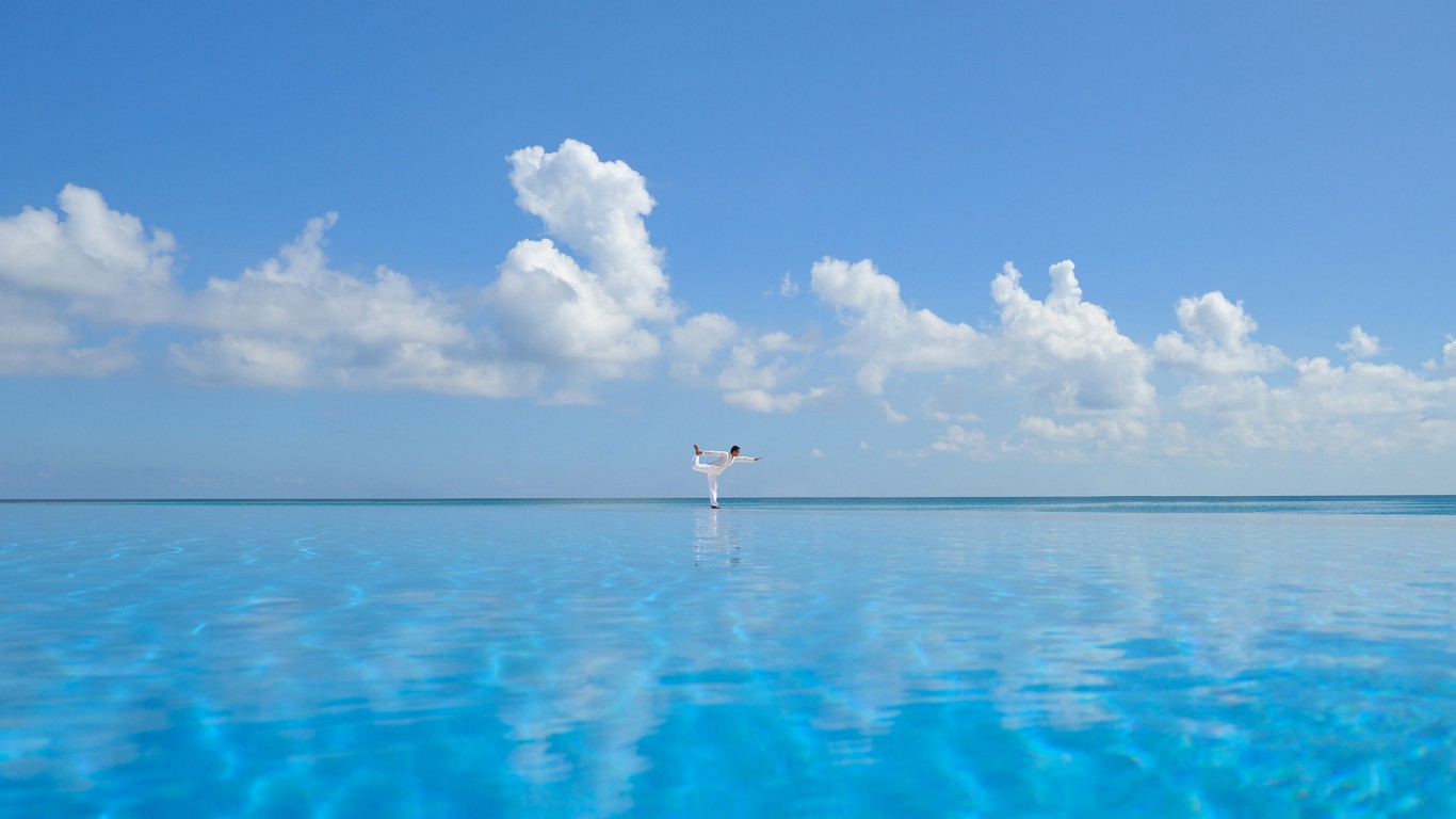 2013年4月日历壁纸之安静的风景日历桌面图片