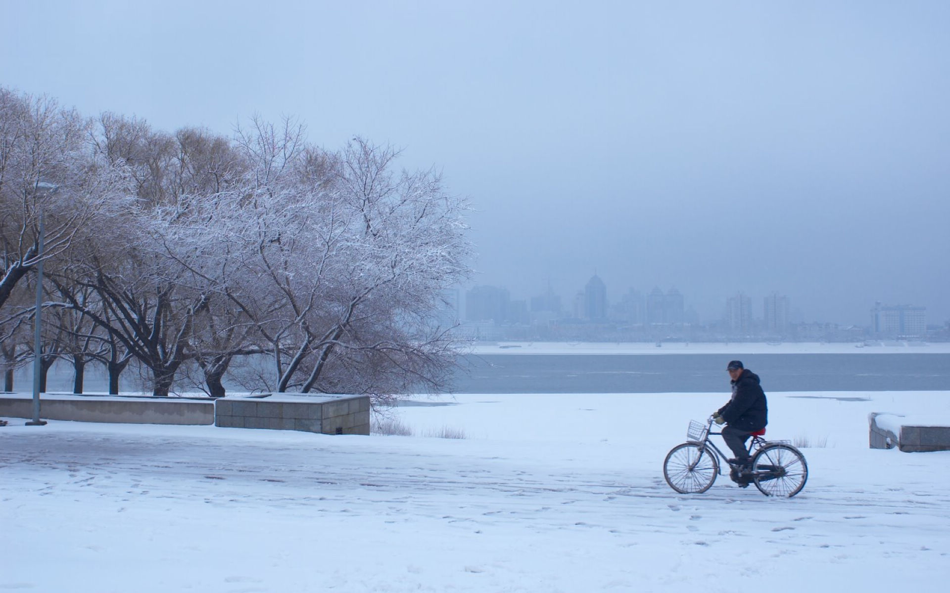 雪景桌面图片