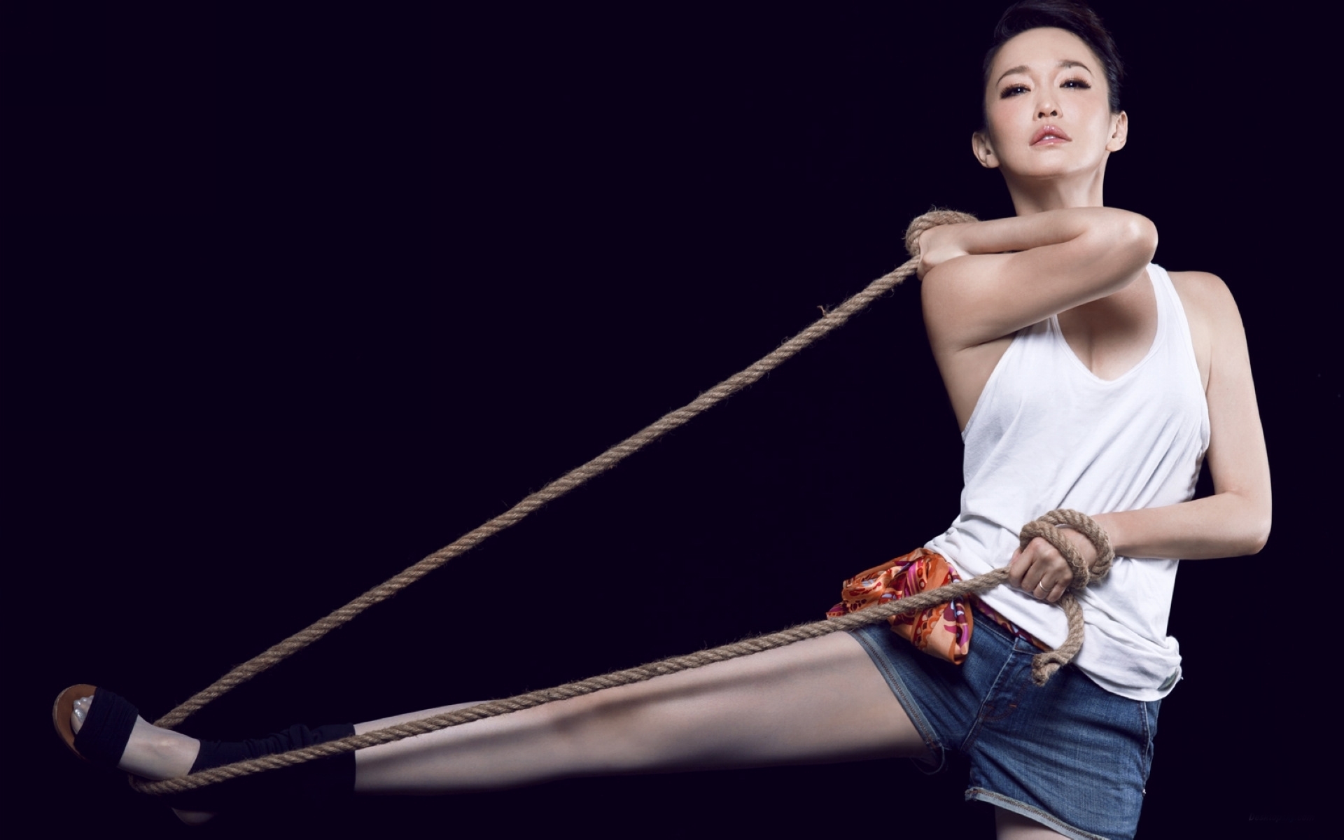 高清新加坡女艺人美女著名演员范文芳性感图片图片