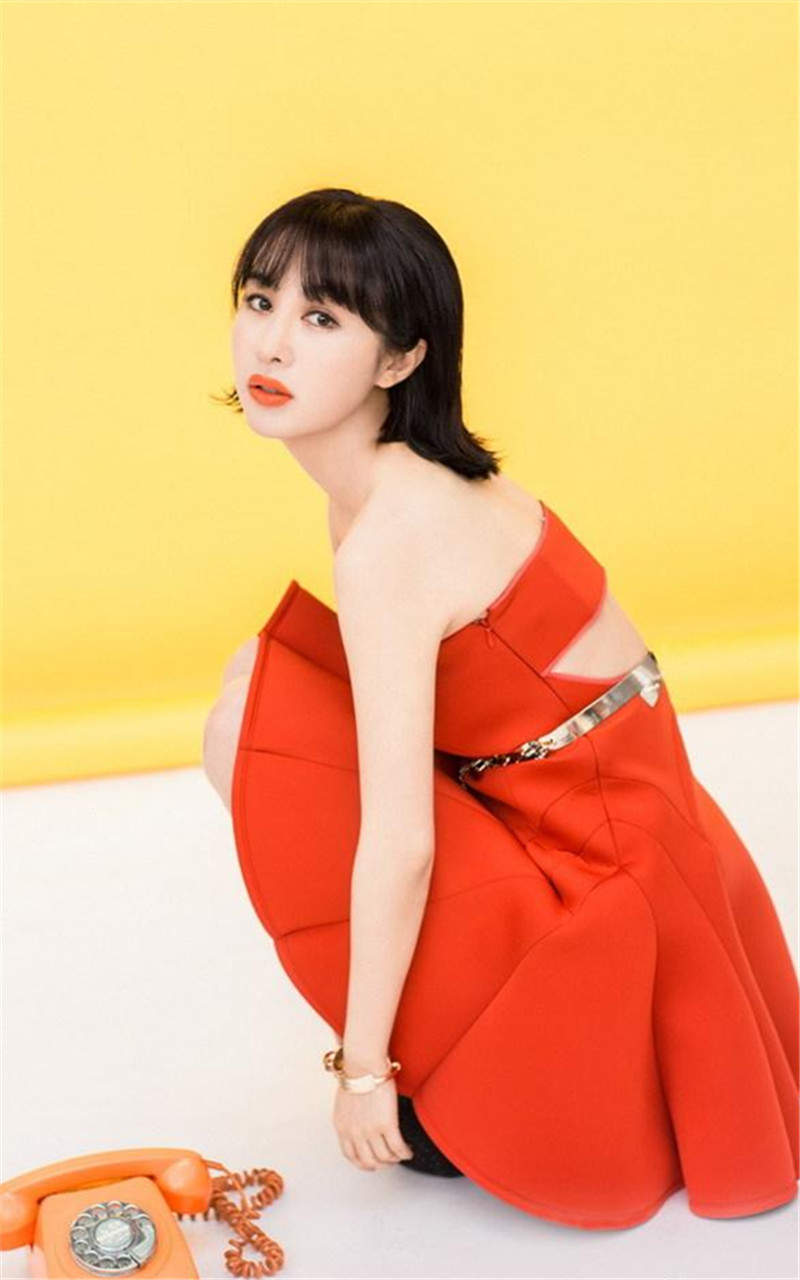花儿与少年李菲儿青春派时尚写真手机壁纸图片