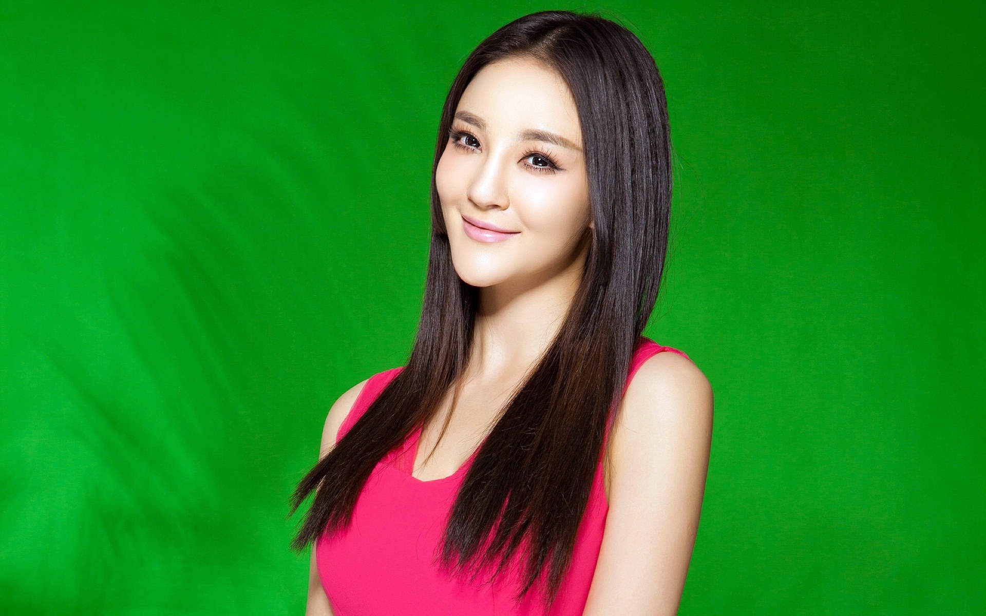 中国湖南衡阳女演员刘雨欣轻熟女时尚养眼写真桌面壁纸(二)图片