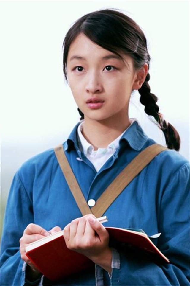 高清中国内地影视河北省石家庄女演员周冬雨百变造型时尚杂志写真图片壁纸图片