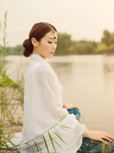 gogo大胆人体艺术图片
